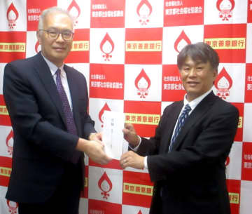 関東アイスクリーム協会理事長 福祉施設に9300個寄贈 60年超える継続支援