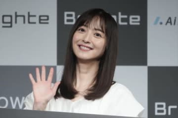 佐々木希、寿司や鍋など福岡の海鮮グルメを満喫。料理の様子に「うまいやつ確定」と反響
