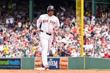 レッドソックスのディバース電撃放出にMLB公式も驚き「アゴが外れてしまうようなトレードだ」