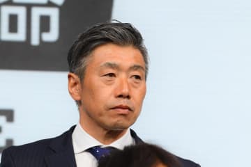 V・ファーレン長崎“禁断の一手”、高木琢也取締役が監督復帰、8位ながら下平隆宏前指揮官を解任