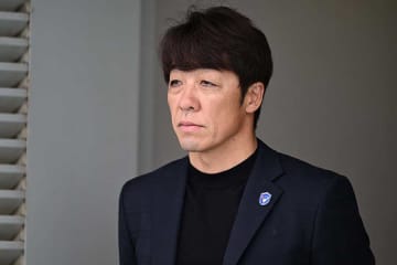 電撃解任に衝撃「嘘だろ…」　大型補強もまさか…8位での交代劇「このタイミングか」