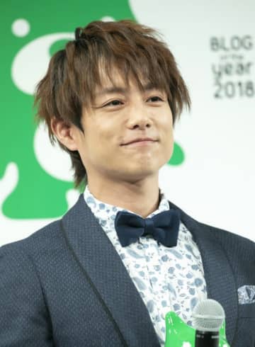 杉浦太陽「父の日」の豪華な食卓と家族ショットを披露→「本当に素敵なご家族」「愛されてるね」と話題に