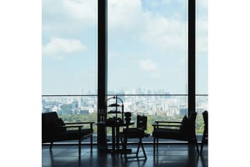 【アマン東京】都会の自然とともに楽しむ！上品な桃尽くしのアフタヌーンティーが登場