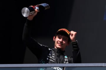 18歳のアントネッリ、史上3番目の若さで表彰台獲得「ストレスの大きいレースだったが、マクラーレンに勝ててうれしい」