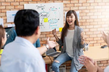 ただほめても、部下と良い関係は築けない。アドラー心理学を研究する哲学者が「部下の貢献に注目せよ」と言う真意【岸見一郎】
