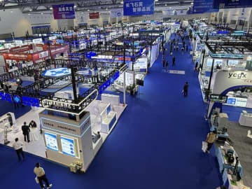 長春国際光電子博覧会、850社が出展　中国吉林省