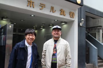 蛍原徹が『ケンコバのほろ酔いビジホ泊』にゲスト出演『アメトーーク！』BS大戦争芸人がきっかけで実現【コメントあり】