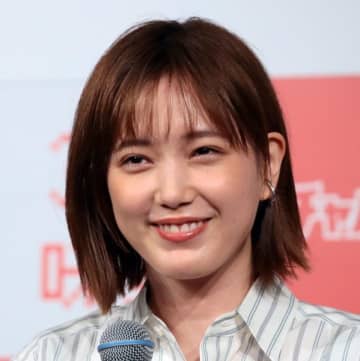 本田翼“おにぎり動画”ににじむ「巧みさ」「可燃性」…コメ不足ゆえの強力な訴求力！