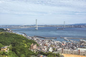 【10万円物件が大変身！驚きの格安空き家活用】淡路島で見つけた空き家２軒を夫婦でセルフリノベーション。解体必至の建物が人気宿に【兵庫県淡路市】