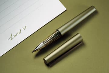 コクヨ、高級筆記具「KOKUYO WP」限定カラー「深緑」