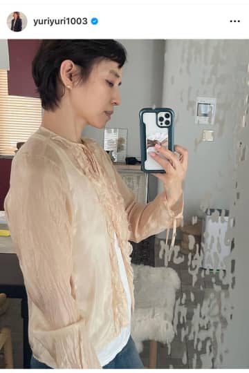 石田ゆり子、髪をばっさり「そこらの男子より短い」　別人級変化に「誰だかわかりませんでした」の声