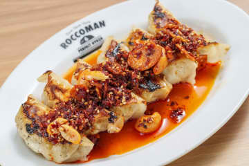 【新宿三丁目】アドホック新宿ビルにエスニック中華バル『ROCCOMAN reDine 新宿店』が6月18日ニューオープン！