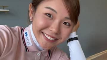 「おめでとう」「素晴らしい」　吉田優利、初のホールインワンをケーキでお祝い