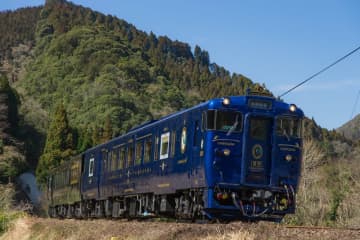 夏の臨時特急列車「豊肥本線かわせみ やませみ」運行　避暑地・阿蘇へのおでかけに