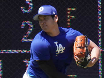 大谷翔平、待望の「二刀流」復活 投げては最速161キロ、打ってもタイムリー打