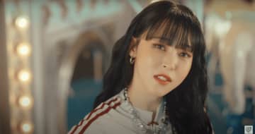MAMAMOO ムンビョル、デジタルシングル「ICY BBY」MV公開…可愛らしいポイントダンスに注目