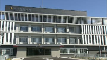 "金をよこせ"と車内に監禁　バールで暴行 34万円を強奪…知人男性を襲った疑いで男2人を逮捕