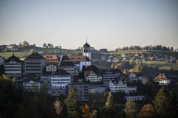 スイスの学校は民主主義をどう教えているか