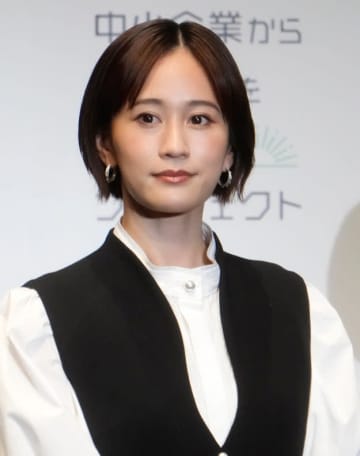 前田敦子、元AKBメンバーとの2ショット公開→「最高な2人」「あつとも大好き」とファン歓喜