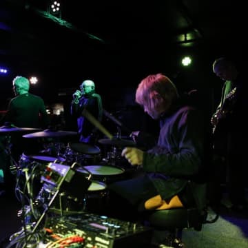 ザ・ビートルズの息子3人が新曲で集結！