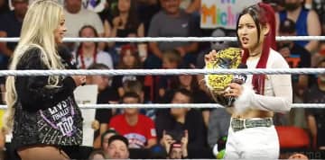 【ＷＷＥ】イヨ・スカイへの挑戦者候補リブ・モーガンが長期離脱か　カイリ戦で大アクシンデント