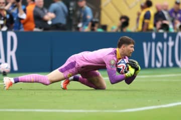 ドルトムントに勝ち点1をもたらすも…“守護神”コベル「フルミネンセは僕らより優れていた」