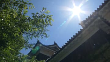 18日ピーク…体温超え異例の暑さ“熱中症”搬送相次ぐ　全国65地点で猛暑日　“真田幸村”さん「真っ先に倒れるわけにはいかないゆえ夏衣装に」