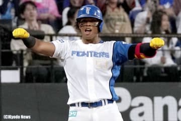 日本ハムが1イニング3HRの一発攻勢で勝利！ 坂口智隆氏「全員が逆方向にも打てるというのが素晴らしい」