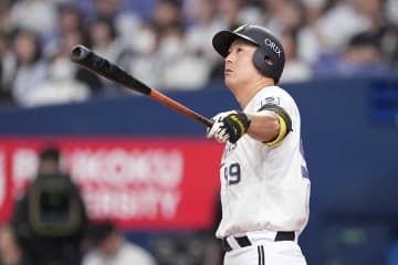 球場看板直撃弾で「サイトが落ちちゃって…」　Xフォロワー8割増、群馬の会社の“中の人”が明かす大バズりの裏側