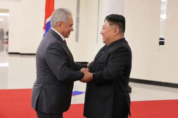 「クルスク派兵、英雄的偉勲」金正恩氏がロシアのショイグ氏と会談