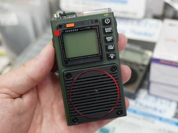 スマホで操作できるポータブルAM/FM/短波ラジオ「Retekess TR111」が店頭入荷