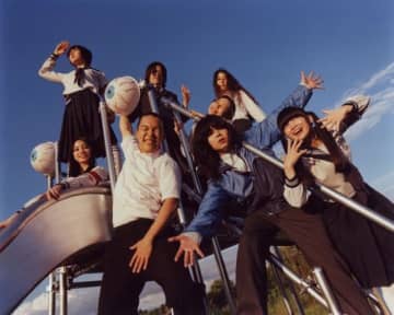 新しい学校のリーダーズ、韓国のアーティスト“Balming Tiger”とのコラボ楽曲をリリース