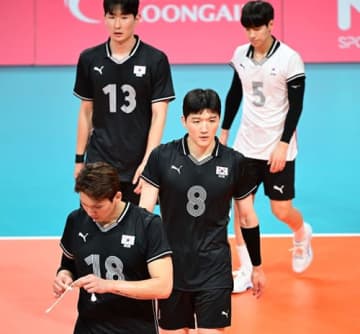“日本と同じ土俵”ではないが…「アジアの辺境」に転落した韓国男子バレー、再起へストレート白星発進