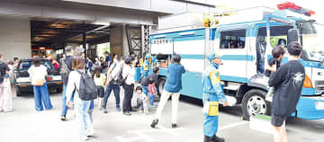 警察車両が一堂に　さいたま市の鉄道博物館で「けいさつ車両展」　山岳救助車やレスキュー車、儀礼用オープンカーなどの乗車体験も
