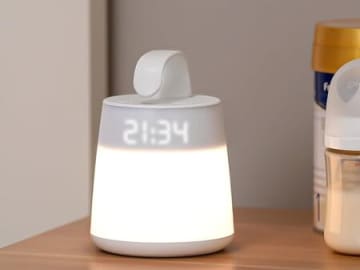 パパママの夜間授乳をサポート！多機能な「授乳ライト」をAmazonタイムセールでお安くゲット♡