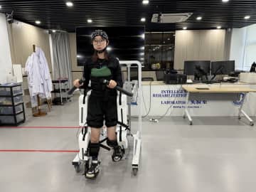 中国の科学者、BMI技術の研究加速　より多くの患者に恩恵