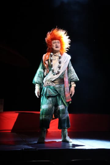 横内謙介新作 扉座公演『北斎ばあさん―珍道中・神奈川沖浪裏― 』上演中