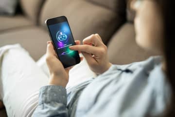 依存しすぎない生成AIとの付き合い方とは？　なめらかさの中の「つまずき」に目を向ける