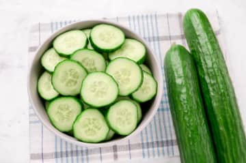 「きゅうり」は凍らせると調理が楽になる！冷凍きゅうりの作り方