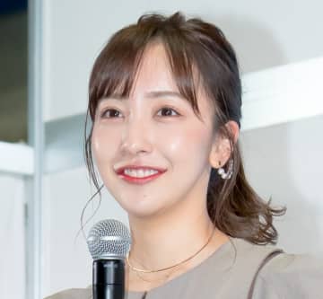 板野友美、“なんでも話せる”元AKB48メンバーとデート「青春時代の時から大好きな2人」