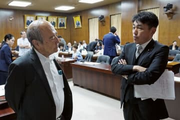 別姓法案、継続審議で合意　与野党、秋の臨時国会へ