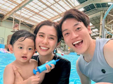 おばたのお兄さん、山崎アナ＆1歳息子と“ハワイアンズ”を満喫！フラガールにも感動「本当に素晴らしかった」