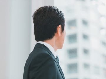氷河期世代が「人手不足時代」だからこそできるキャリアリベンジ！ 高収入、自由、信用を手にする方法
