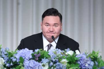 白鵬氏退職の余波　有力後援者が心境「やっていることが最初から〝いびり出し〟」