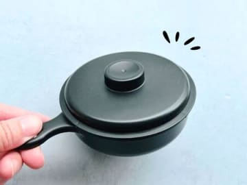 【セリア】おもちゃに見えて、実は超実用的！謎の「フライパン」を使ってみたら、オトナも子どもも大ハマり♡