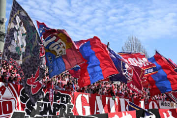 2試合限定の“J1記念ユニ”「ぶっちぎりで好き」　称賛相次ぎ話題「めちゃくちゃセンスいい」
