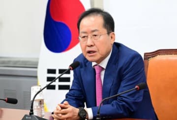洪準杓前大邱市長、金民錫国務総理候補者に対し「一時は期待されていた方」…韓東勲前国民の力代表の支持者には「ゴミ集団」＝韓国