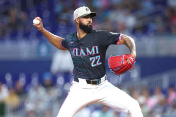 大谷翔平が二刀流復活も…ドジャースが先発投手を補強へ「サイ・ヤング賞投手を狙っている」も、地元メディアは故障歴を懸念