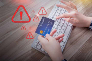 クレジットカードが「7万円分」の「不正利用」！ 直近で高い財布をかったため、見落としていました…→「カード会社に連絡すれば大丈夫」と思っていたけど“約7人に1人は補償されない”って本当？