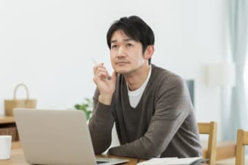新NISAスタートから一年半、積立設定後はほったらかしのままで大丈夫？ NGなパターンとは